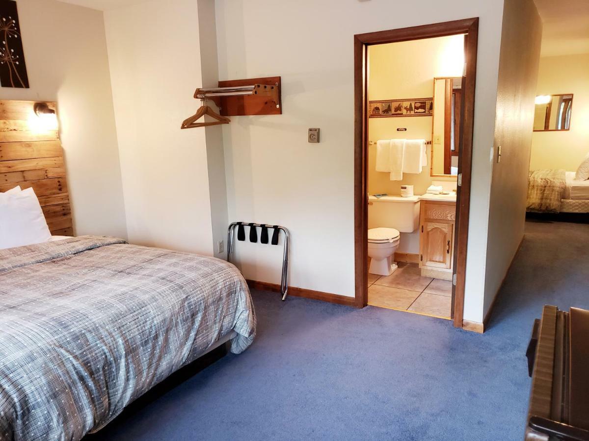 North Acres - Black River Inn 2*